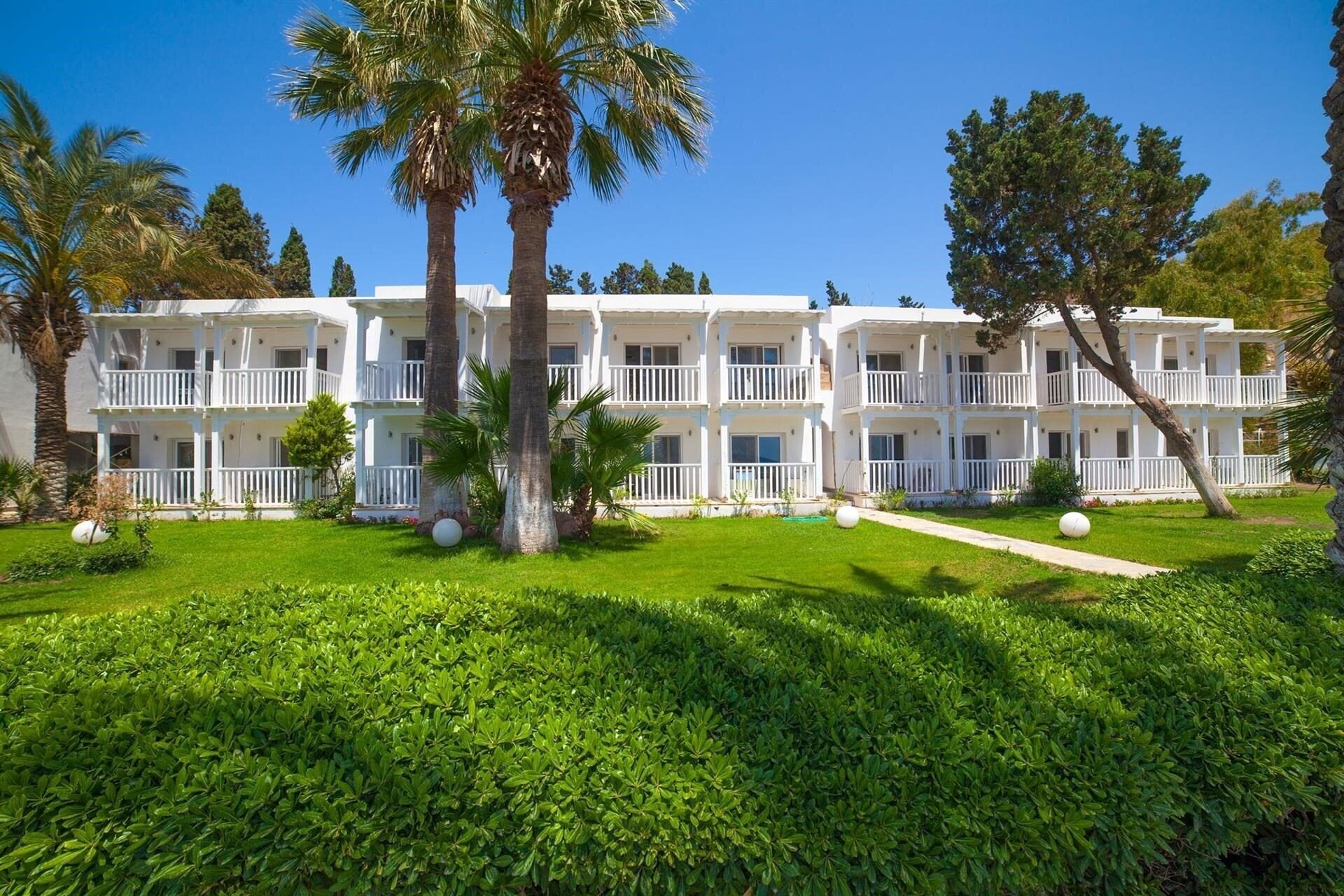 Фото Mio Bianco Resort (ex. Fun&Sun Family Club Bodrum, Mio Bianco Resort) 4*